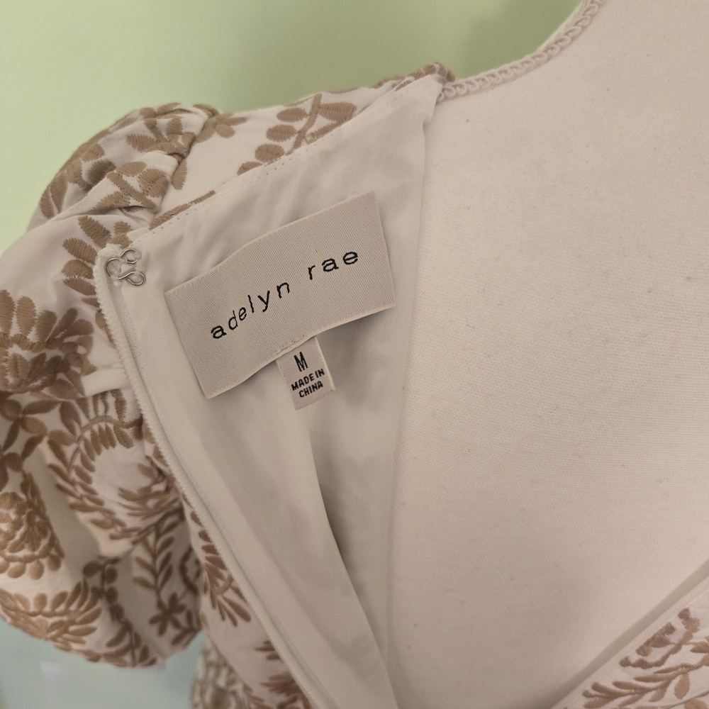 Adelyn Rae Gold and Cream Midi Dress - Picture 8 of 9